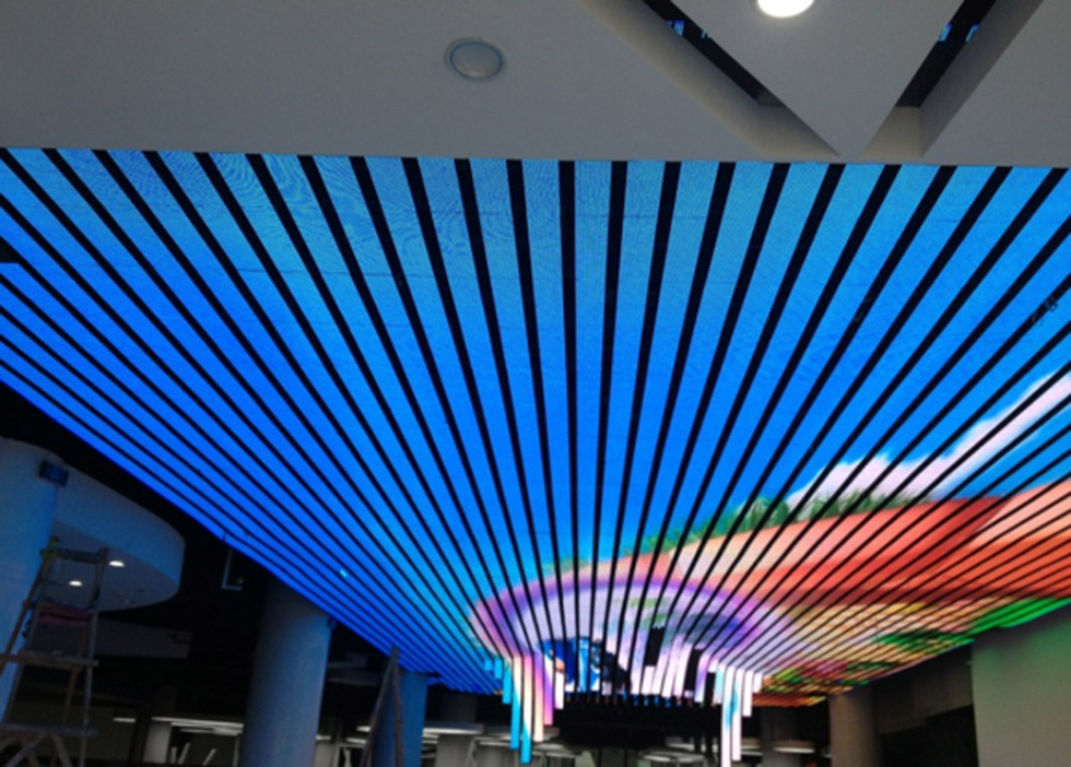 北京鳥巢國際旅游匯項目(天幕屏+舞臺屏+室內(nèi)屏) P3-P4-P5   約400㎡